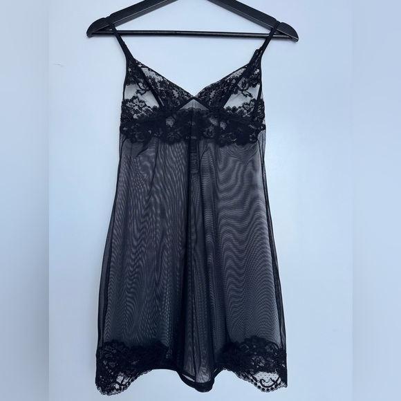 La Perla Sheer Black Lace Chemise - Picture 5 of 12